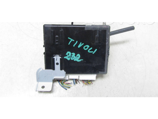 Блок управления 8757035151   SsangYong Tivoli