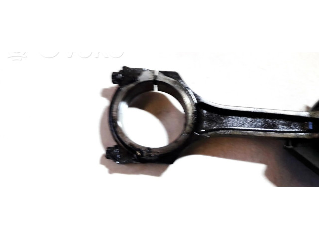 Píst Ford Mondeo Mk III pro naftový motor 2.0