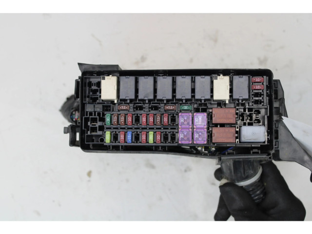 Блок предохранителей    Honda HR-V    