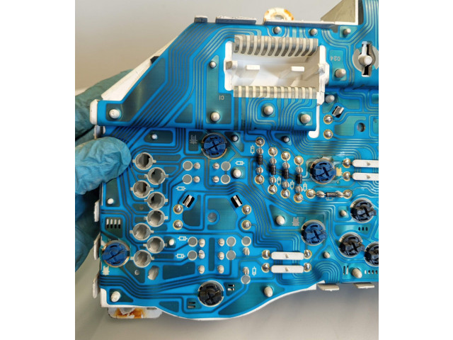 Přístrojová deska Mitsubishi Pajero 2001 769313790, MR402530