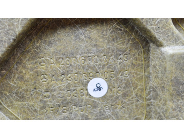 Другая деталь салона