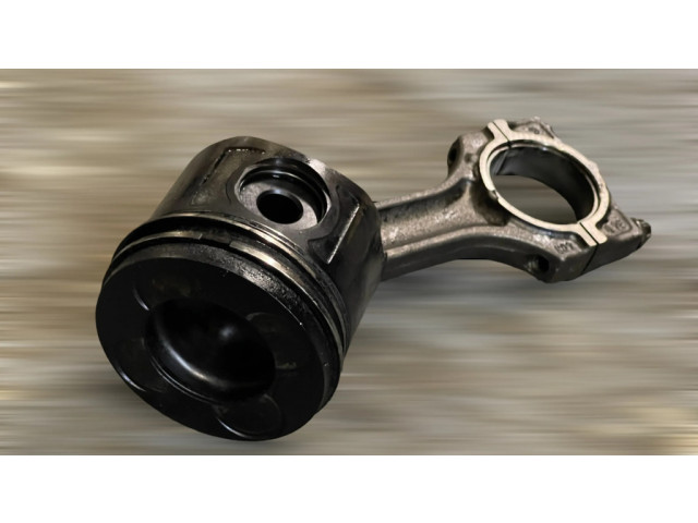 Поршень с шатуном 83950 BMW X5 E53 для дизельного двигателя 3.0