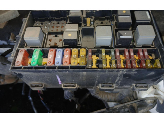 Блок предохранителей    Ford Transit -  Tourneo Connect    