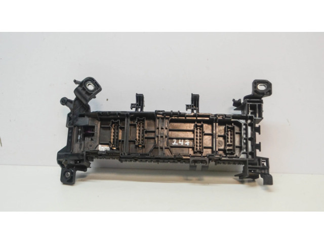 Pojistková skříňka 2465400340, A2469066600 Mercedes-Benz A W176 2014