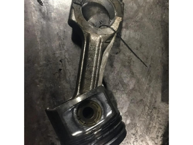 Píst Alfa Romeo 156