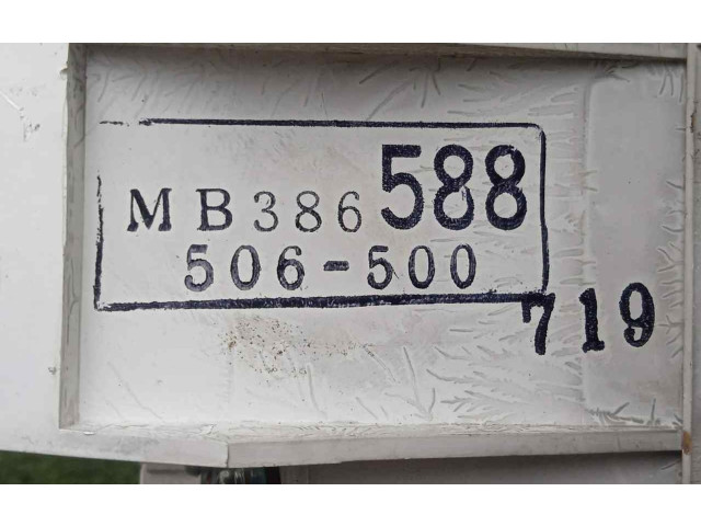 Přístrojová deska  Mitsubishi Pajero 1986 MB386588, 1.CONECTOR  