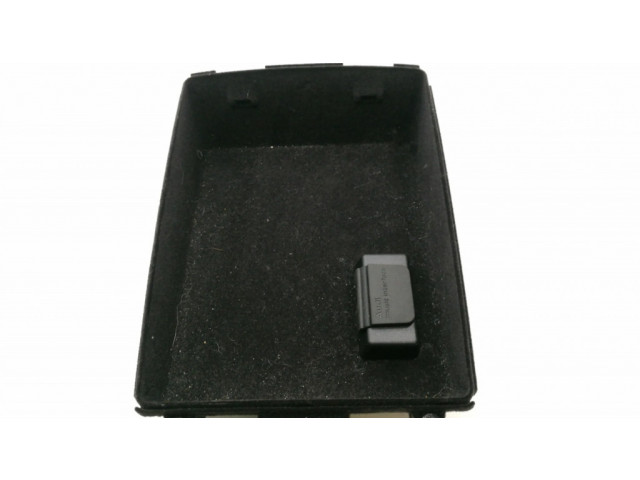 Ящик для вещей центральная консоль