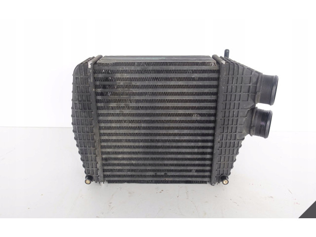 Интеркулер 670035635 Maserati Ghibli