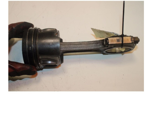 Píst    Ford Kuga II    XRMA 