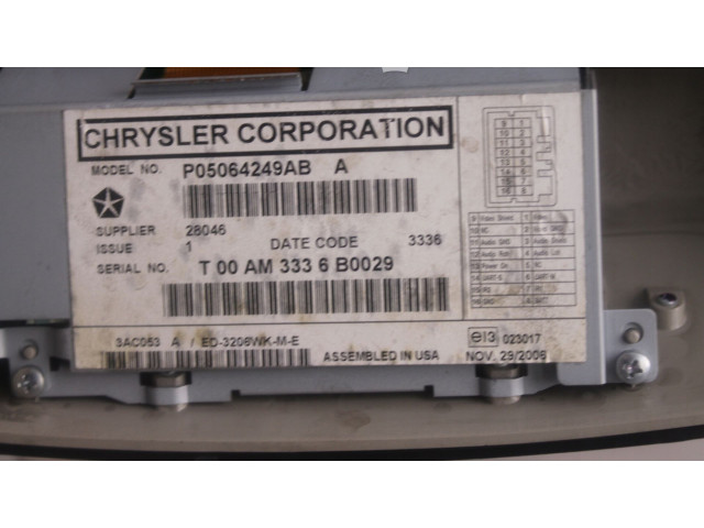 Дисплей    P05064249AB   Jeep Cherokee