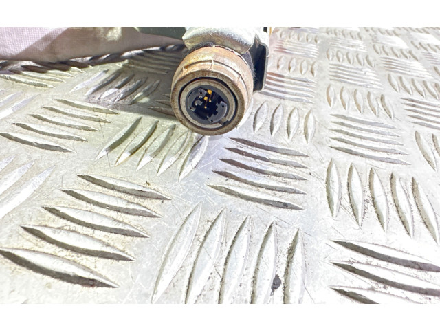 Боковая подушка безопасности EZ5S08   Subaru Outback