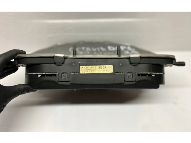 Панель приборов 81071428, 81071428   Skoda Octavia Mk1 (1U)       