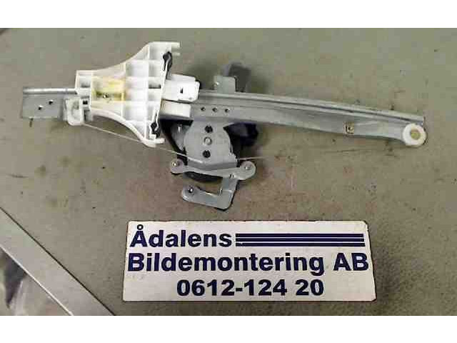 Píst 0130821772 Ford Mondeo Mk III CJBA