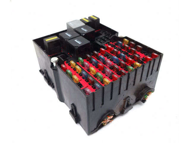Блок предохранителей 2N1T14401HJ, EE01E11397422000   Ford Fusion    