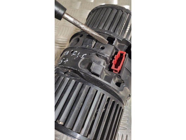 Вентилятор печки    N109416C, 272109961R   Renault Trafic III (X82)