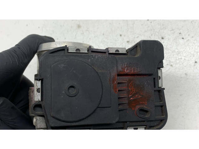 Дроссельная заслонка