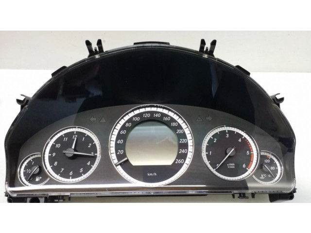 Přístrojová deska Mercedes-Benz E W212 2010 A2129004104, A2C53279093