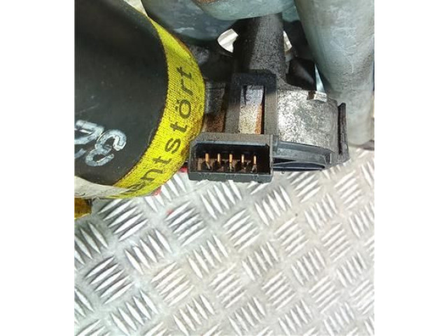 Моторчик дворников     Audi A3 S3 8L