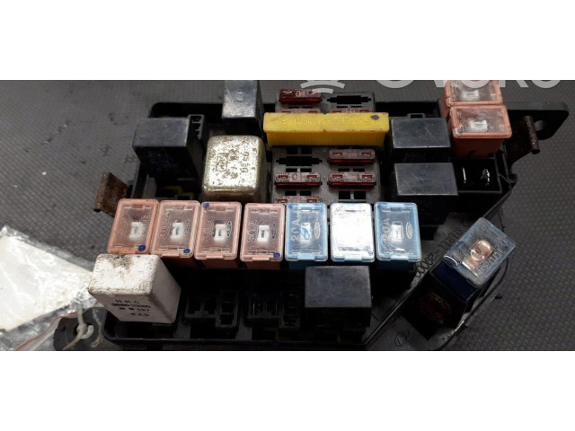 Pojistková skříňka 91211-29000 Hyunda Lantra I 1992