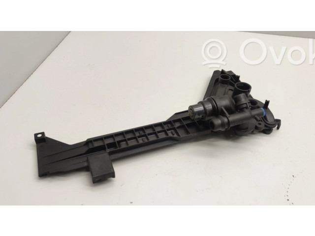 Расширительный бачок охлаждающей жидкости