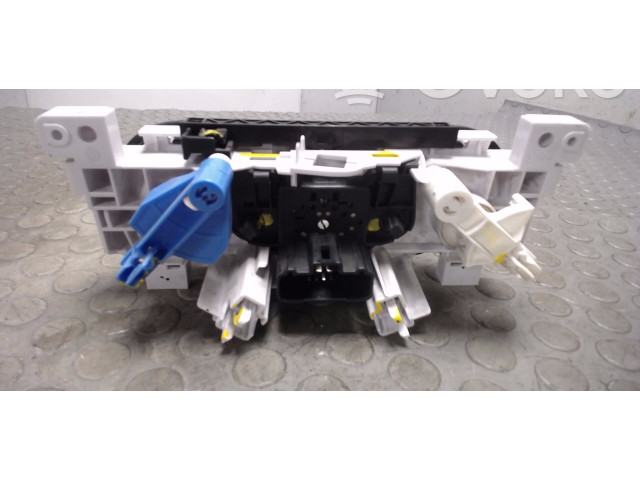 Блок управления климат-контролем 6001551698, NICHTZUTREFFEND   Dacia Sandero