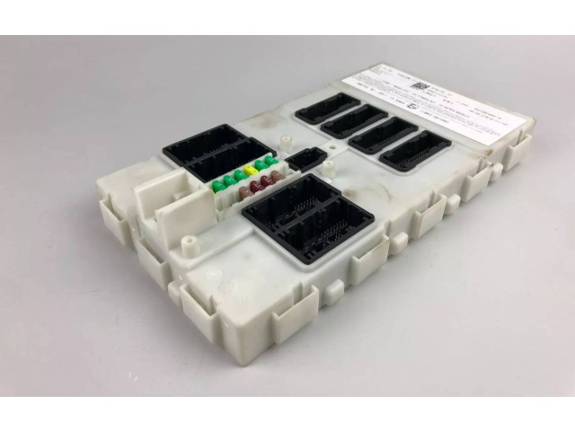 Блок комфорта 8796106 Mini Cooper Countryman F60