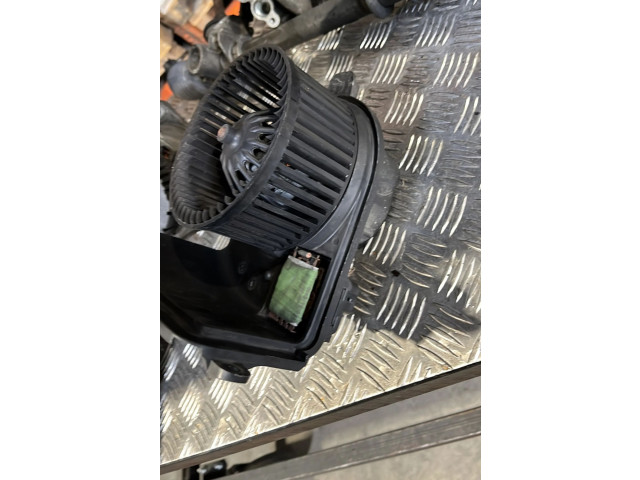 Вентилятор печки 7701057683 Renault Clio II