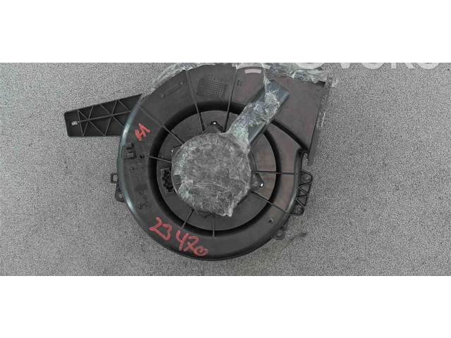 Вентилятор печки    6R1819015, 6R1819015   Skoda Rapid (NH)