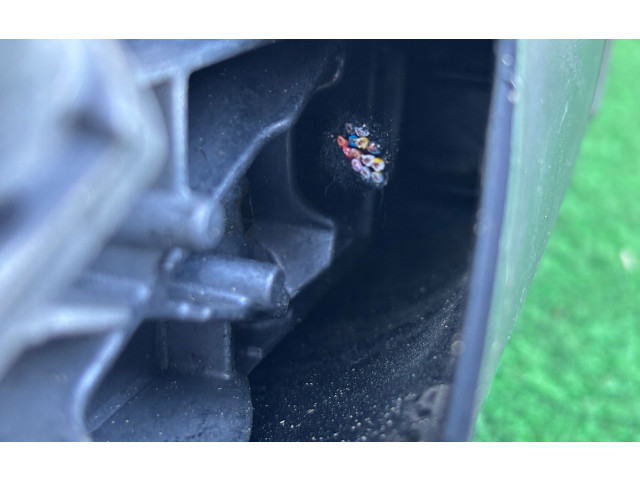 Зеркало электрическое Skoda Yeti (5L) 2009 - 2017 года