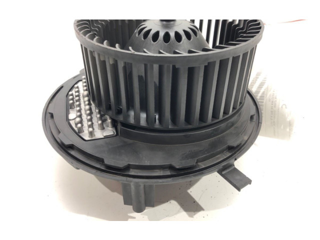 Вентилятор печки Volkswagen Golf VII
