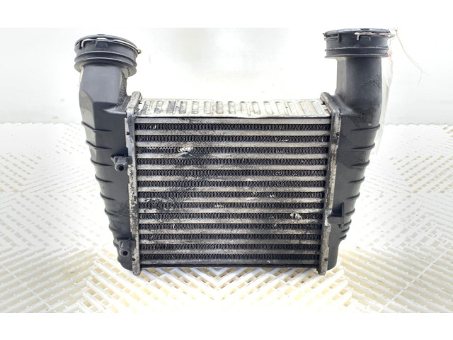 Интеркулер  3B0145805D   Volkswagen PASSAT B5.5 