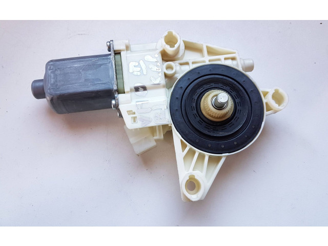 Передний двигатель механизма для подъема окон A4479063500, 0130322558    Mercedes-Benz V Class W447 2014 -  года