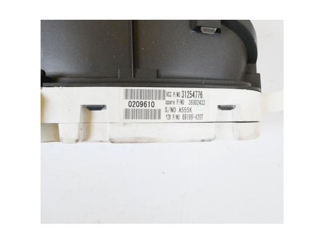 Спидометр (приборный щиток) 69199420T   Volvo V50    