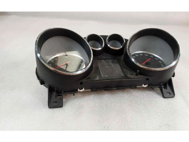 Панель приборов 13346208 Opel Meriva B