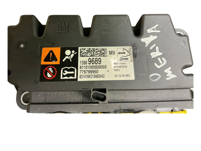 Блок подушек безопасности 13589689, 775799950   Opel Meriva B