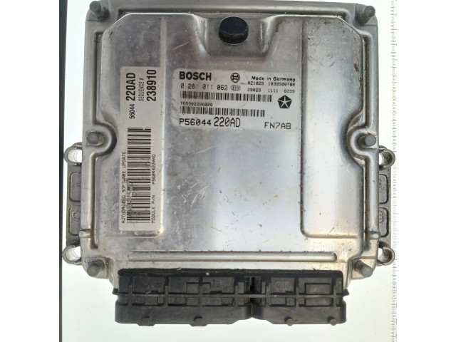 Блок управления двигателя 0281011062, P56044220AD   Jeep Cherokee