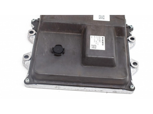 Řídící jednotka 32313937   Volvo XC60 2022