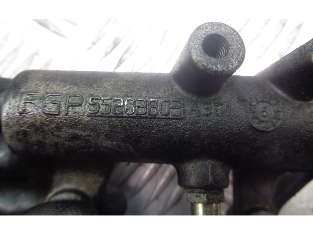 Vstřikovací lišta 55203803 Opel Zafira B