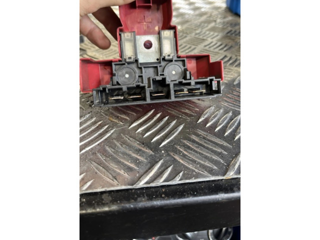 Pojistková skříňka 24381C9900 Nissan Pulsar 2016