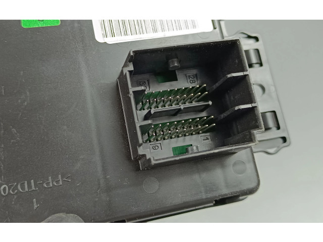 Блок управления 00521395250   Jeep Renegade