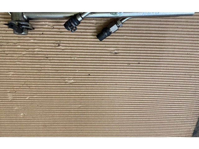 Топливная рампа 06B133681   Audi A3 S3 8P   для двигателя BLR BLX BLY BVY BVZ