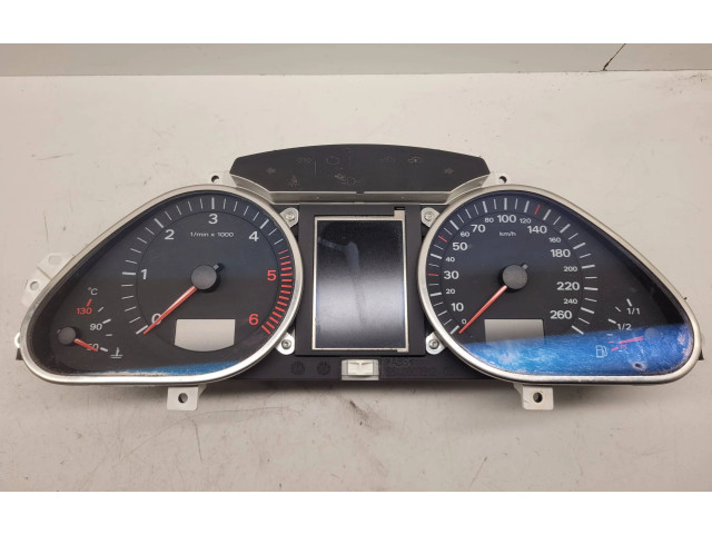 Přístrojová deska Audi Q7 4L 2007 4F0920900