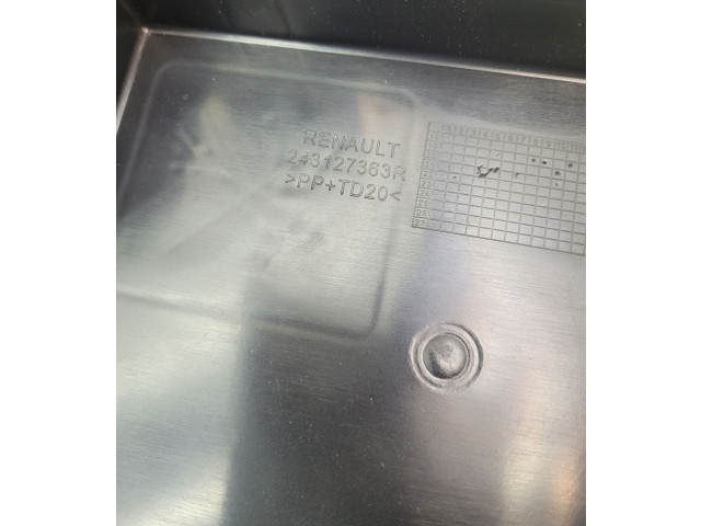 Блок предохранителей 243127363R, 243805284R Dacia Spring