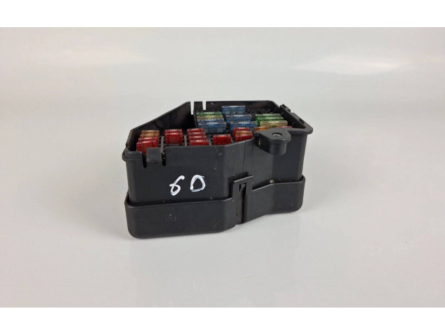 Блок предохранителей  8D1941824   Audi A6 S6 C5 4B    