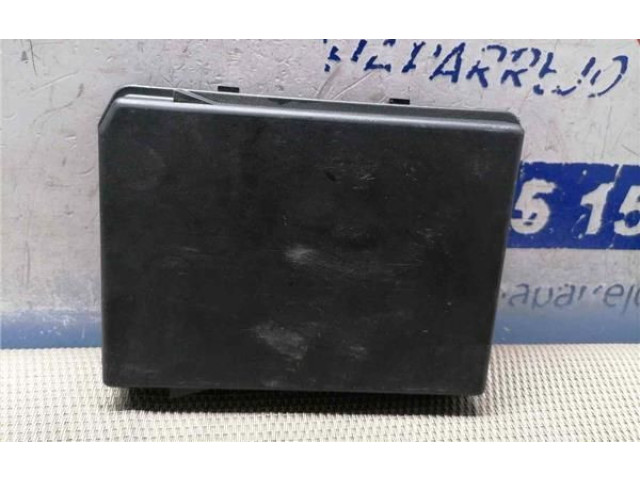 Блок предохранителей 284B76520R, 284B76520R Dacia Jogger