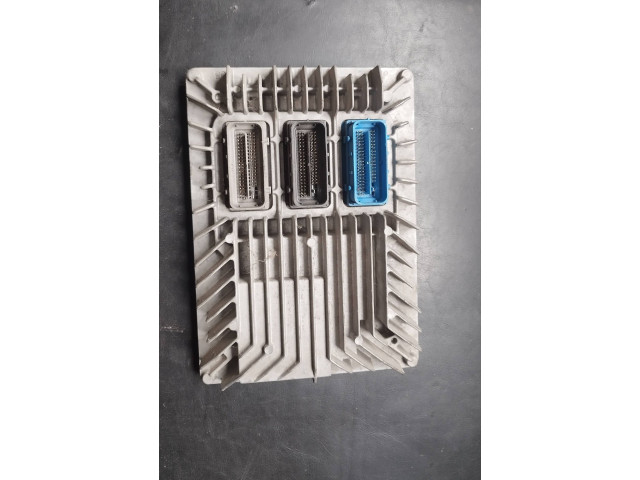 Блок управления двигателя 12654752    Chevrolet Camaro