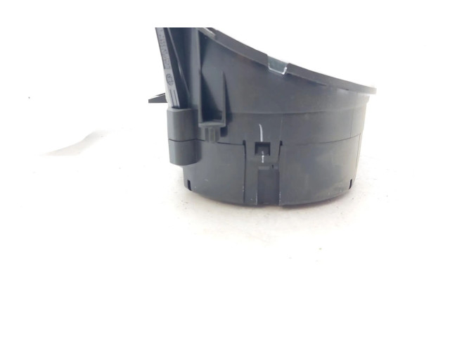 Спидометр (приборный щиток)    5C6920870A   Volkswagen Jetta VI