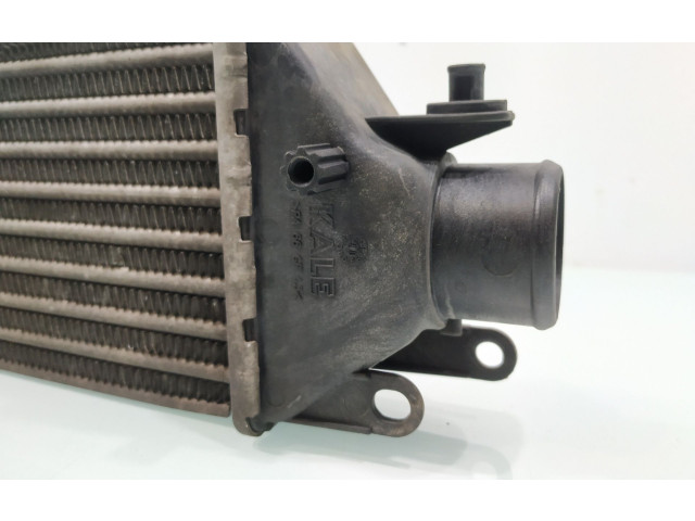 Интеркулер 51785255 Fiat Linea