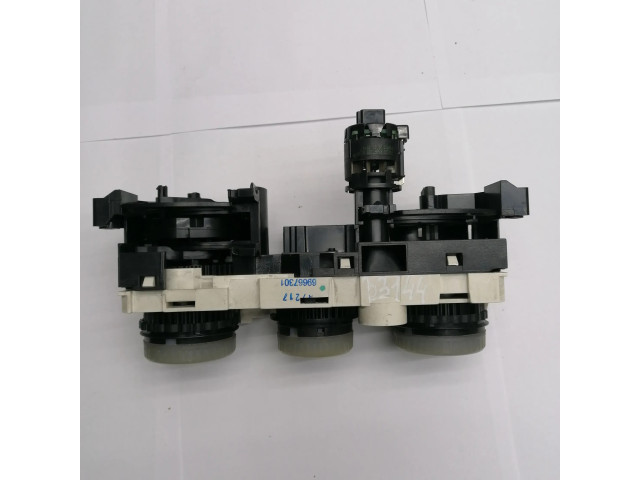 Блок управления климат-контролем 69667301 Mitsubishi Colt