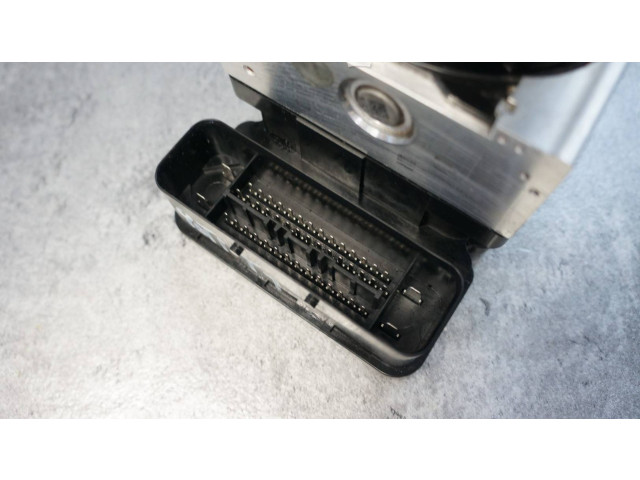 Топливная рампа 1K0907379CB, 1K0614517EH   Skoda Yeti (5L)   для двигателя CUUA